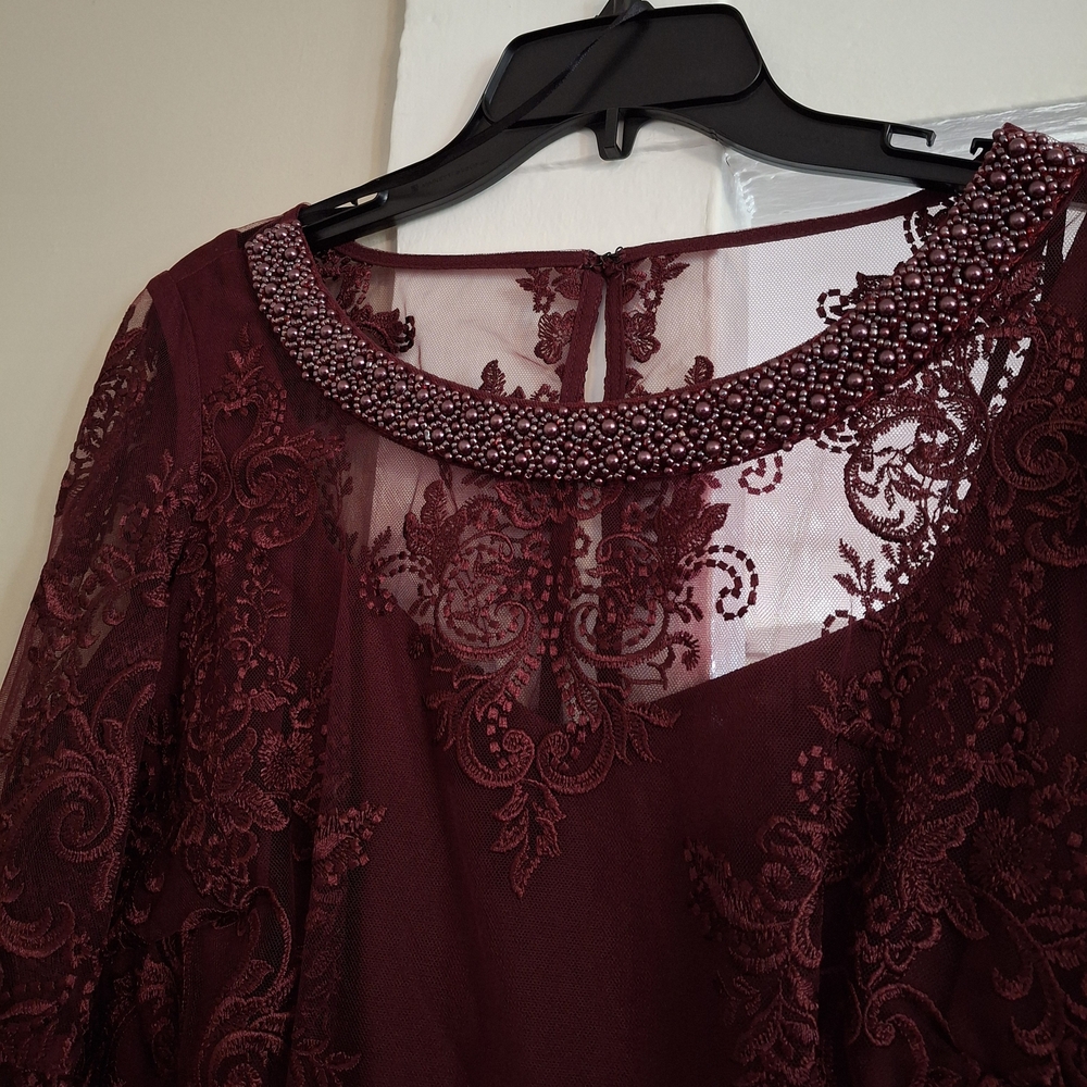 Elegant Burgundy Lace Dress